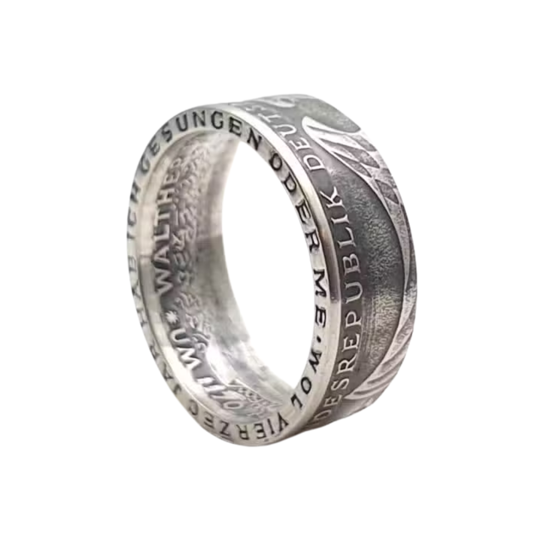 "Historischer 5 DM Münzring von 1980 - 80er-Jahre Nostalgie als einzigartiger Retro-Schmuck aus D-Mark Münze"