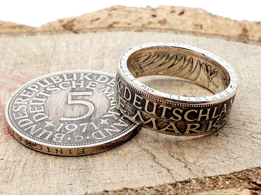 Nachhaltigkeit in Handarbeit – Münzringe aus 5-DM-Münzen (1951–1974)