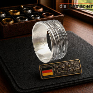 Handgefertigte Silberringe mit strukturierter Oberfläche 