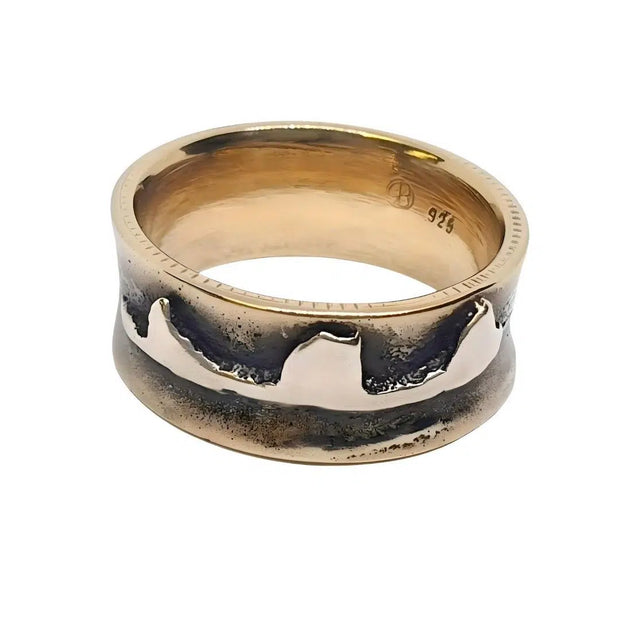 Silberring mit 18K Teilvergoldung, Nahaufnahme, elegante Verlobungsring-Qualität