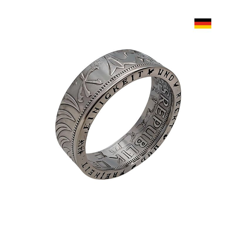 Silberner 5 DM Münzring mit sichtbarem Adlermotiv außen – individuell gefertigt in Deutschland