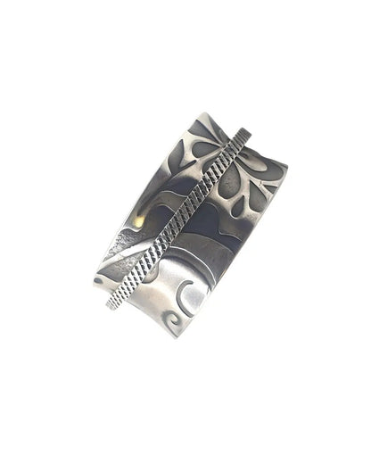 925er Silber Achtsamkeitsring mit drehbarem Element und filigranem Blütenmuster-Design für Meditation