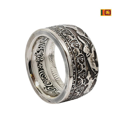 Breiter handgefertigter Silberring aus 5 Rupees Münze Sri Lanka mit buddhistischen Symbolen – einzigartiger Münzschmuck