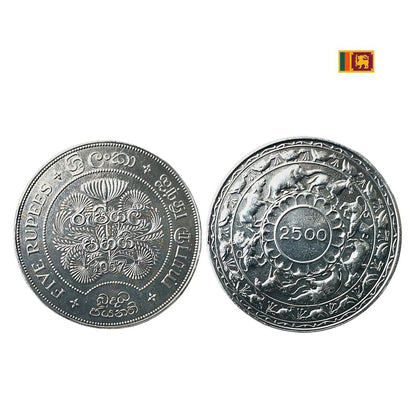 Breiter handgefertigter Silberring aus 5 Rupees Münze Sri Lanka mit buddhistischen Symbolen – einzigartiger Münzschmuck