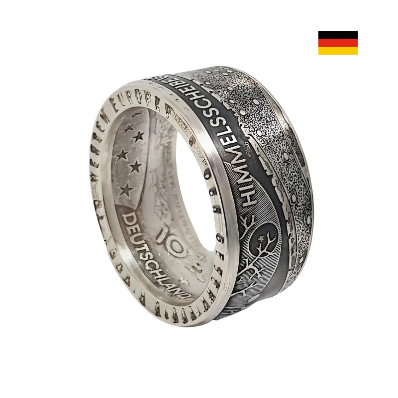 Handgefertigter Münzring aus 925er Silber mit Motiv der Himmelsscheibe von Nebra – nachhaltiger Schmuck von dieringmacher.shop
